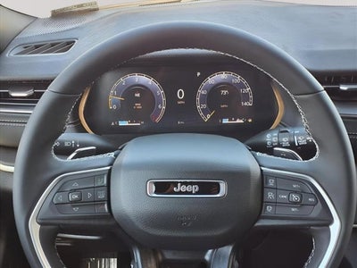 2025 Jeep Grand Cherokee GRAND CHEROKEE LAREDO X 4X4