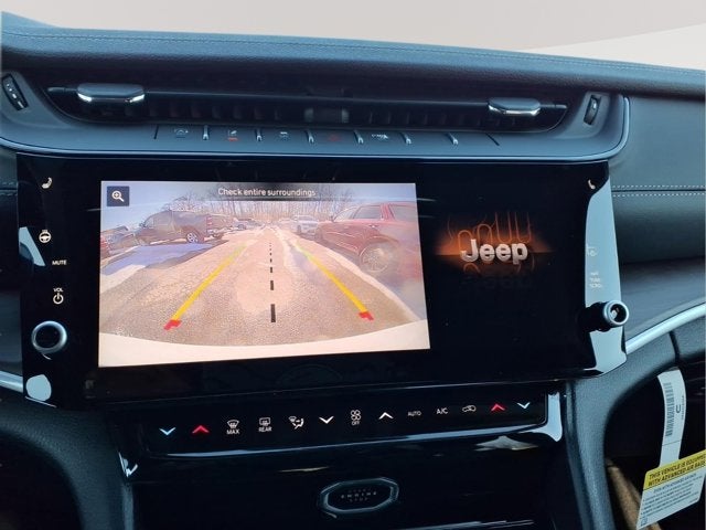 2026 Jeep Grand Cherokee GRAND CHEROKEE LAREDO ALTITUDE 4X4