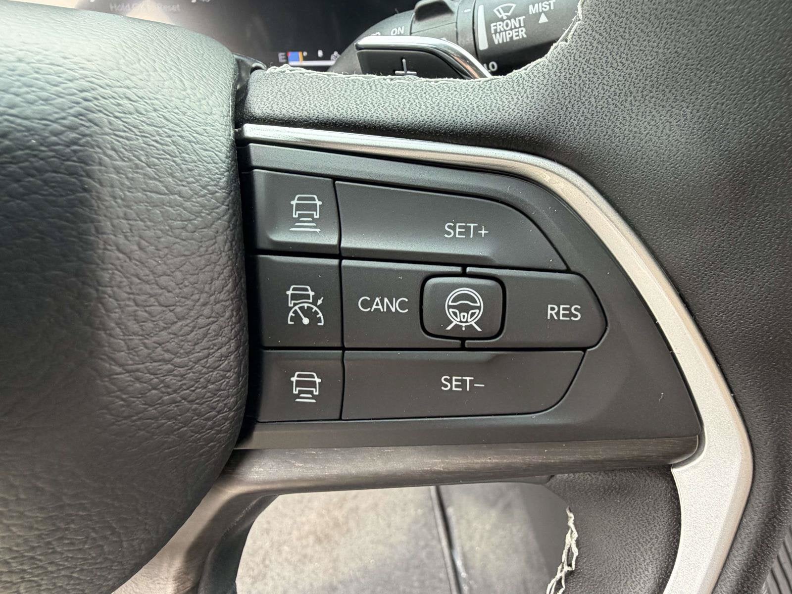 2027 Jeep Grand Cherokee GRAND CHEROKEE LIMITED 4X4