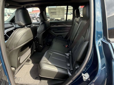 2027 Jeep Grand Cherokee GRAND CHEROKEE LIMITED 4X4
