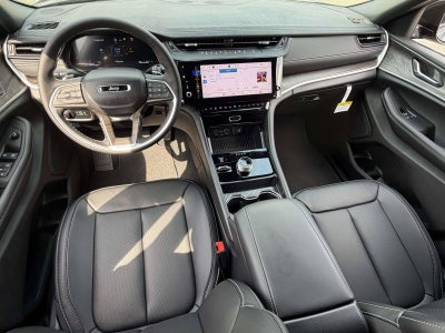2027 Jeep Grand Cherokee GRAND CHEROKEE LIMITED 4X4