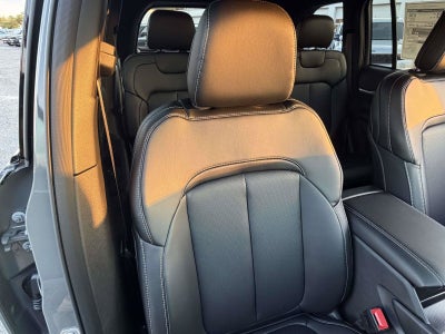 2027 Jeep Grand Cherokee GRAND CHEROKEE LIMITED 4X4