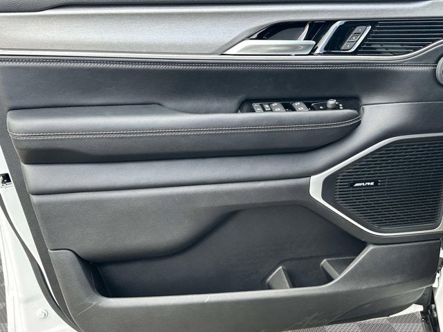 2026 Jeep Grand Wagoneer GRAND WAGONEER UPLAND 4X4