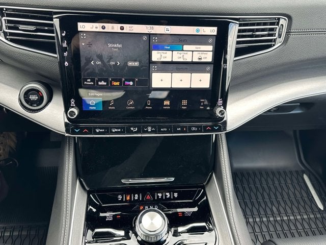 2026 Jeep Grand Wagoneer GRAND WAGONEER UPLAND 4X4