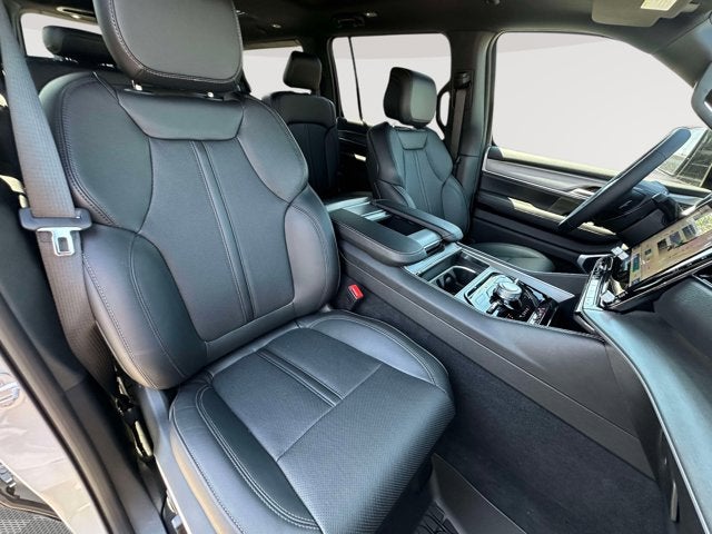 2026 Jeep Grand Wagoneer GRAND WAGONEER UPLAND 4X4