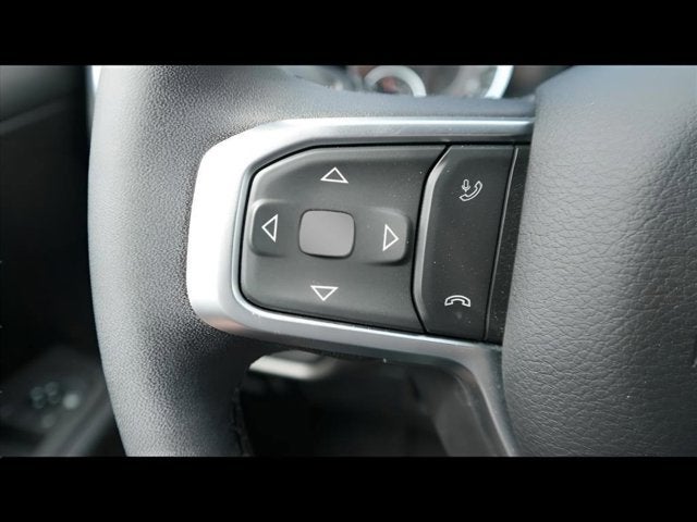 2025 RAM Ram 1500 RAM 1500 BIG HORN CREW CAB 4X4 5'7' BOX