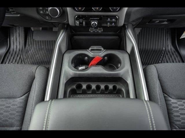 2025 RAM Ram 1500 RAM 1500 BIG HORN CREW CAB 4X4 5'7' BOX