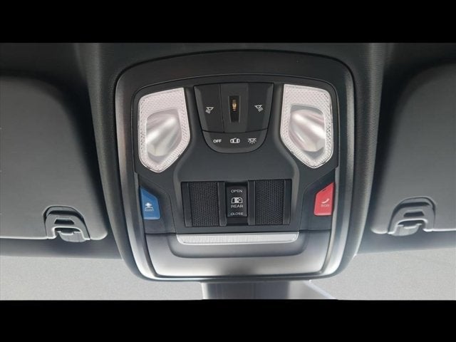 2025 RAM Ram 1500 RAM 1500 TRADESMAN CREW CAB 4X4 5'7' BOX