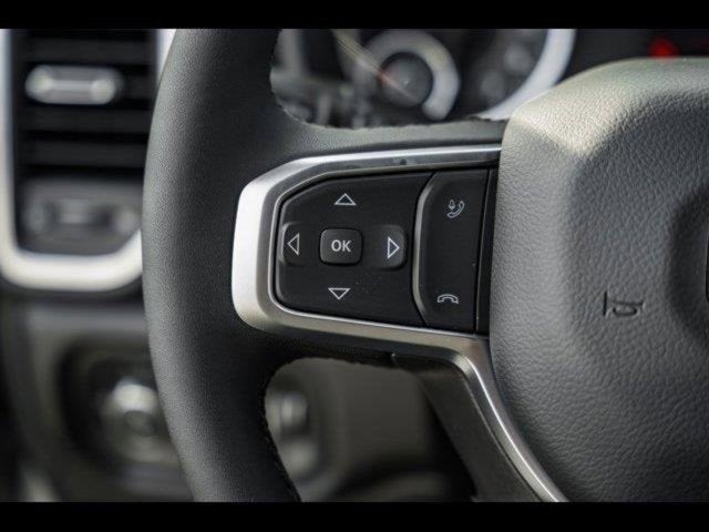 2025 RAM Ram 1500 RAM 1500 BIG HORN QUAD CAB 4X4 6'4' BOX