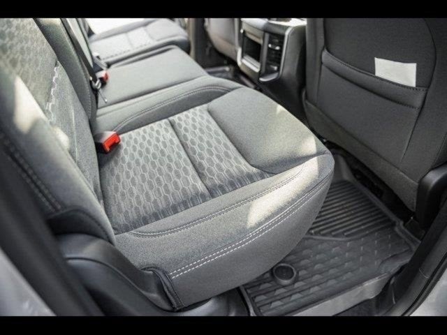 2025 RAM Ram 1500 RAM 1500 BIG HORN QUAD CAB 4X4 6'4' BOX