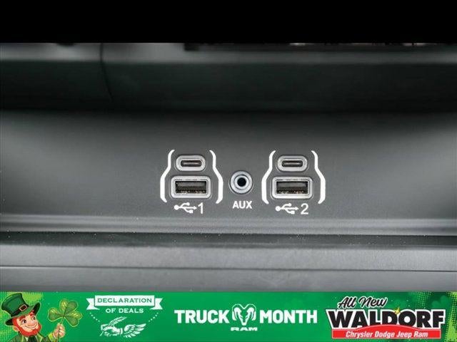 2025 RAM Ram 1500 RAM 1500 BIG HORN QUAD CAB 4X4 6'4' BOX