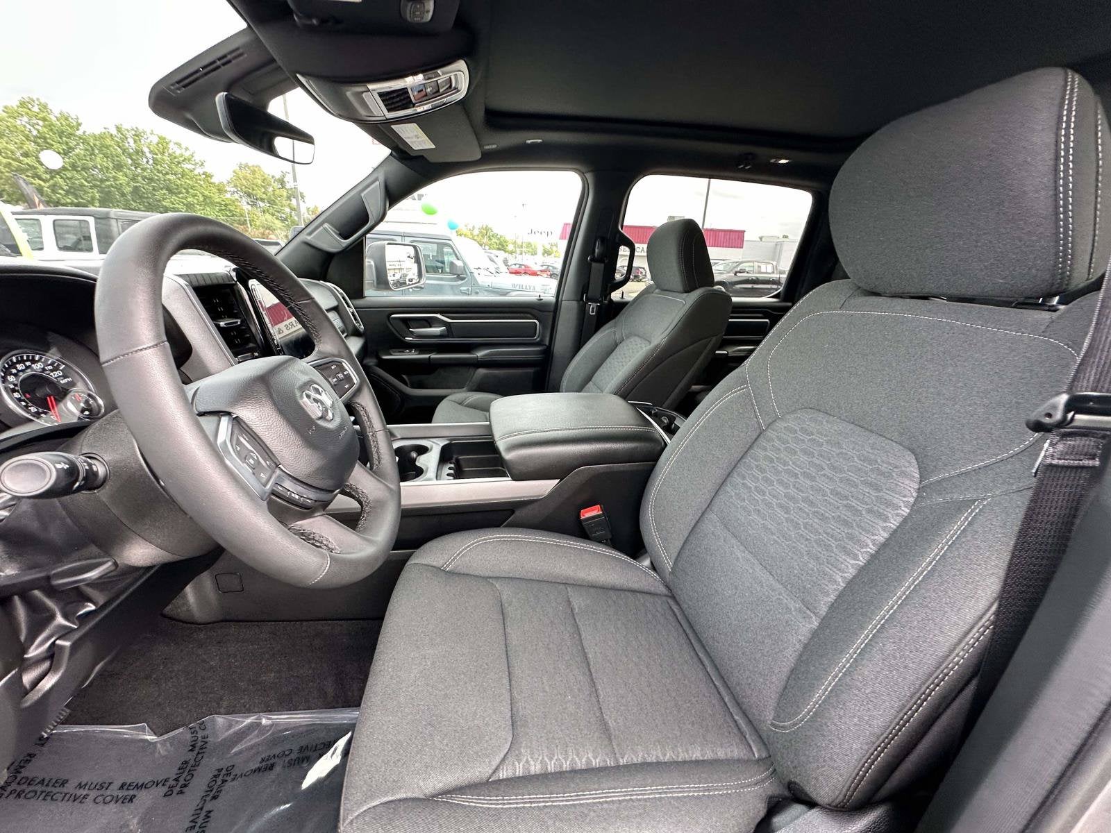 2025 RAM 1500 Big Horn Crew Cab 4x4 5'7' Box
