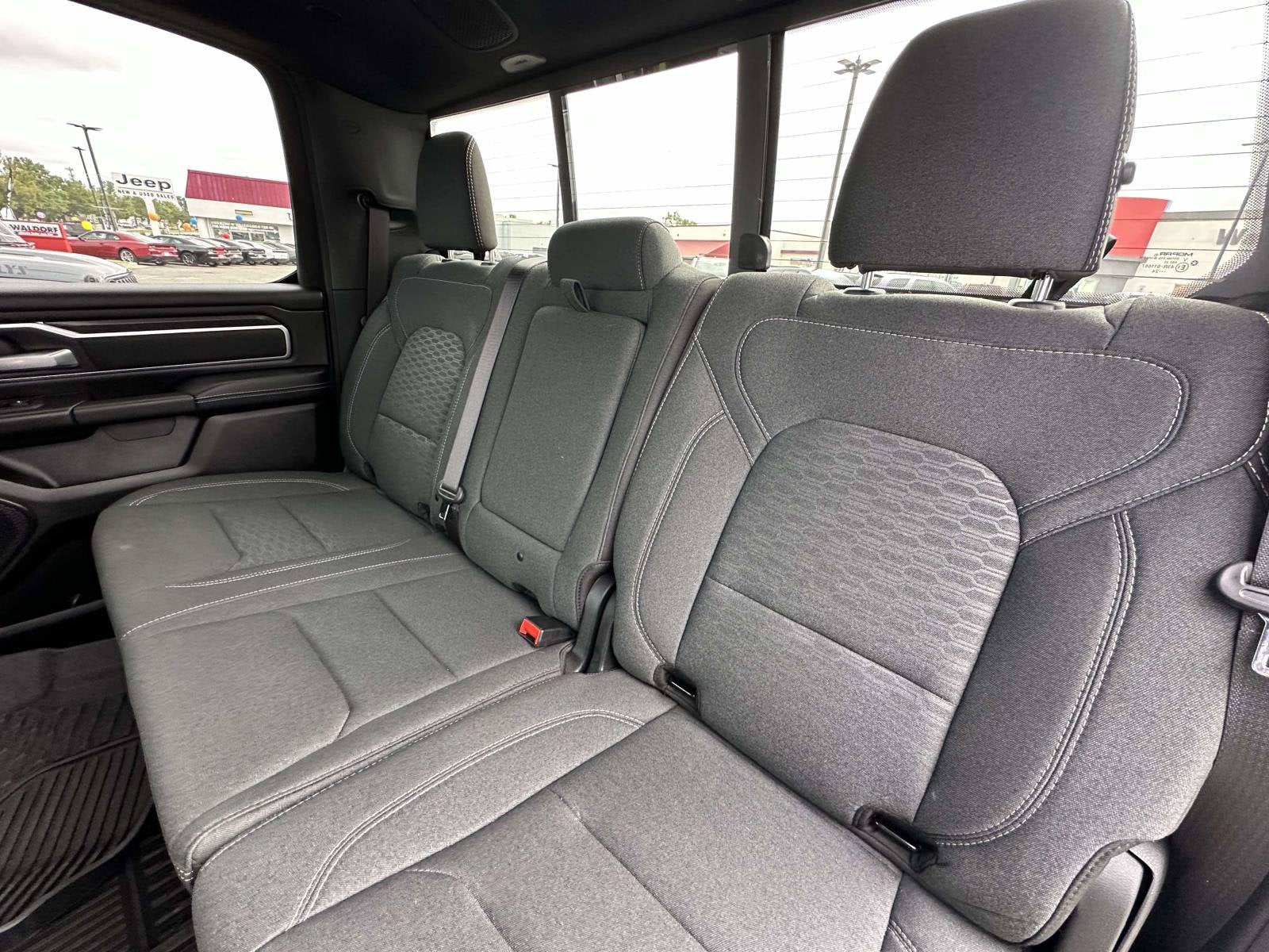 2025 RAM 1500 Big Horn Crew Cab 4x4 5'7' Box