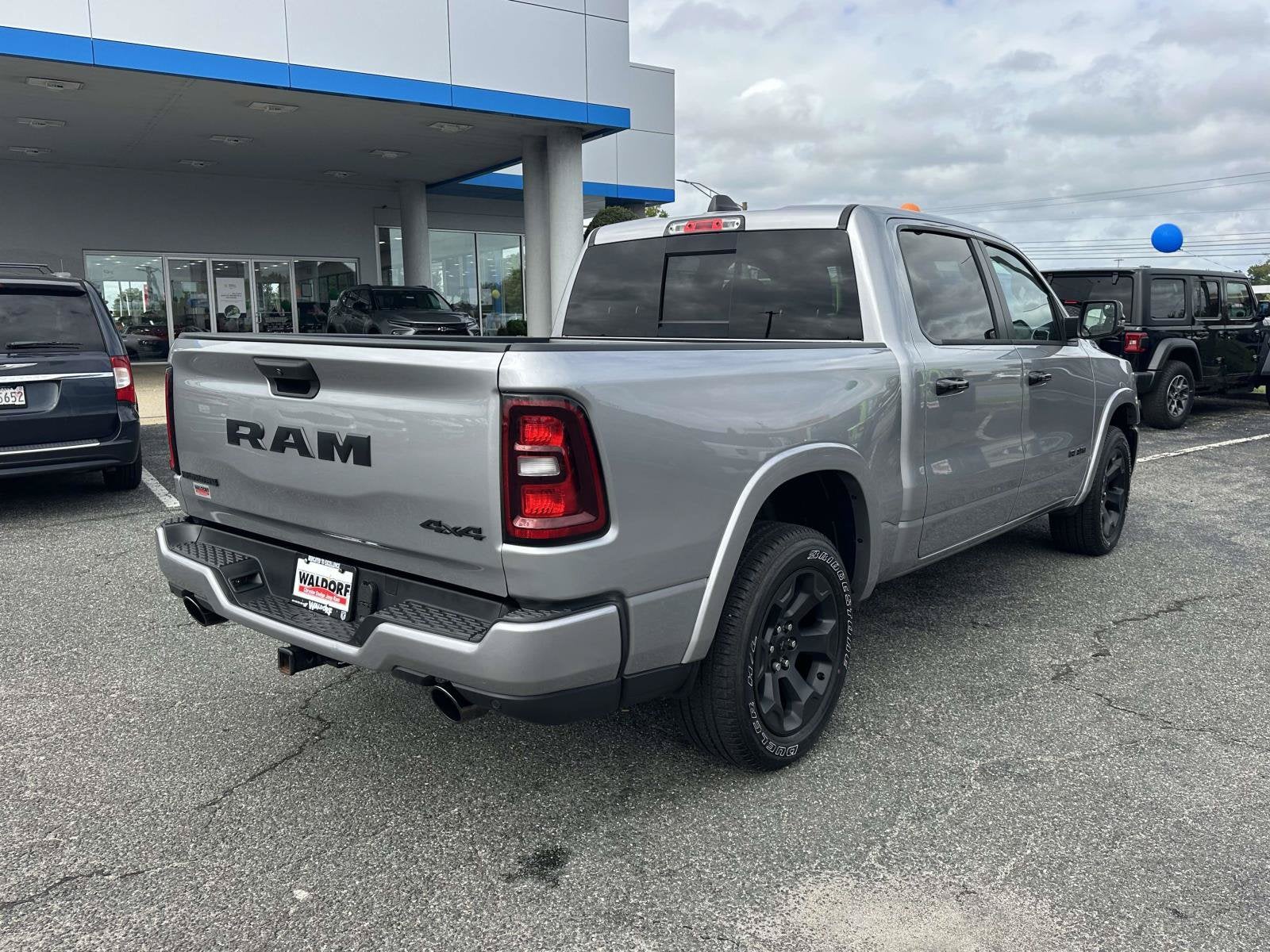 2025 RAM 1500 Big Horn Crew Cab 4x4 5'7' Box