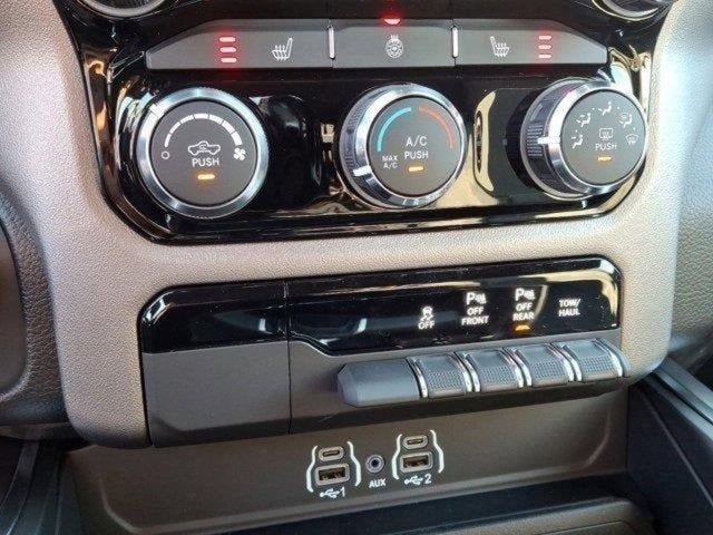 2025 RAM Ram 1500 RAM 1500 BIG HORN CREW CAB 4X4 5'7' BOX