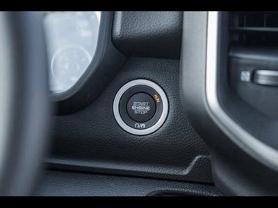 2025 RAM Ram 1500 RAM 1500 BIG HORN CREW CAB 4X4 5'7' BOX