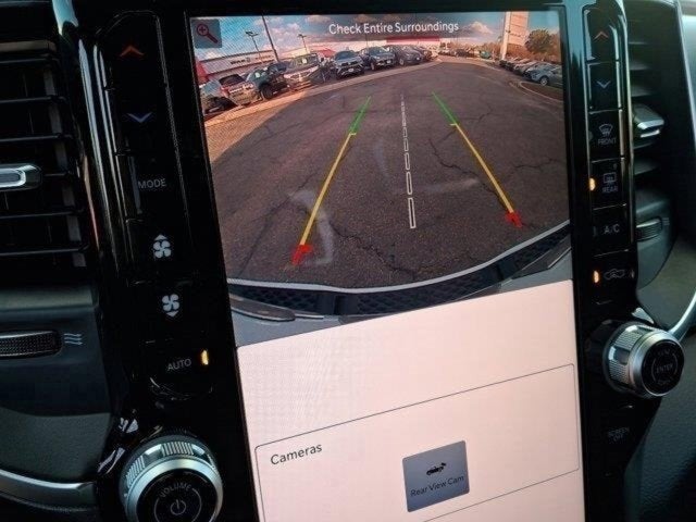 2025 RAM Ram 1500 RAM 1500 BIG HORN CREW CAB 4X4 5'7' BOX