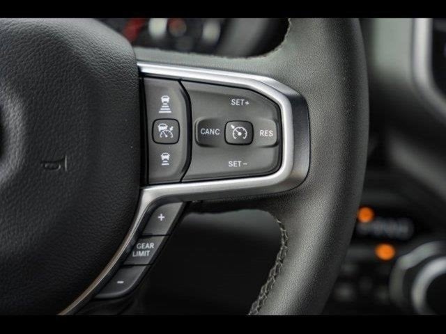 2025 RAM Ram 1500 RAM 1500 BIG HORN CREW CAB 4X4 5'7' BOX