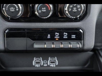 2025 RAM Ram 1500 RAM 1500 BIG HORN CREW CAB 4X4 5'7' BOX