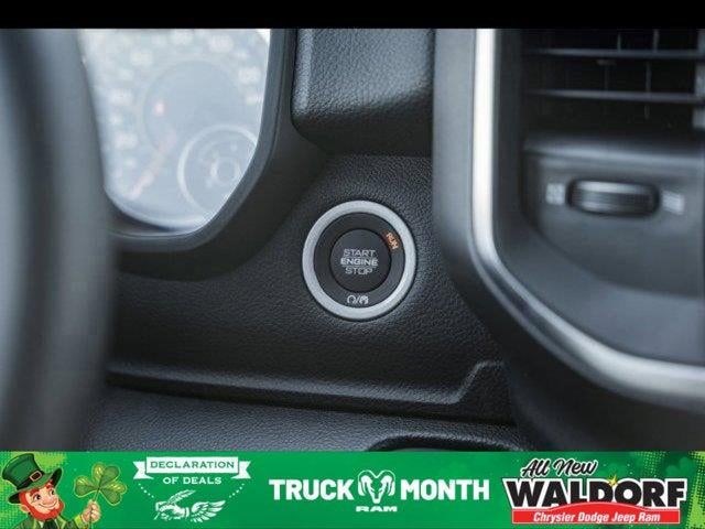 2025 RAM Ram 1500 RAM 1500 BIG HORN CREW CAB 4X4 5'7' BOX