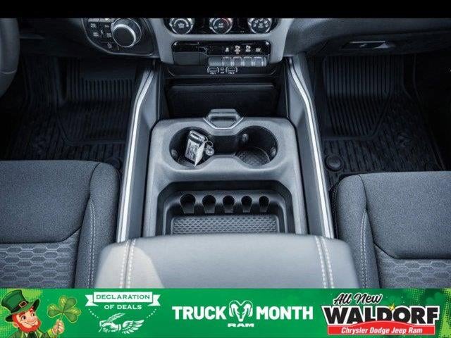 2025 RAM Ram 1500 RAM 1500 BIG HORN CREW CAB 4X4 5'7' BOX