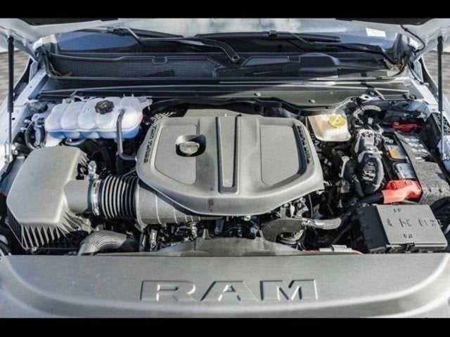 2025 RAM Ram 1500 RAM 1500 BIG HORN CREW CAB 4X4 5'7' BOX