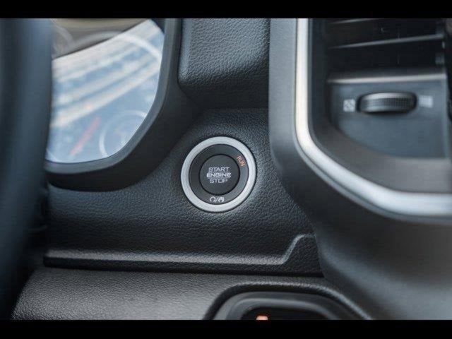 2025 RAM Ram 1500 RAM 1500 BIG HORN CREW CAB 4X4 5'7' BOX