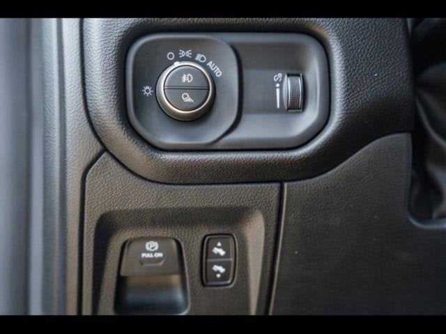 2025 RAM Ram 1500 RAM 1500 BIG HORN CREW CAB 4X4 5'7' BOX