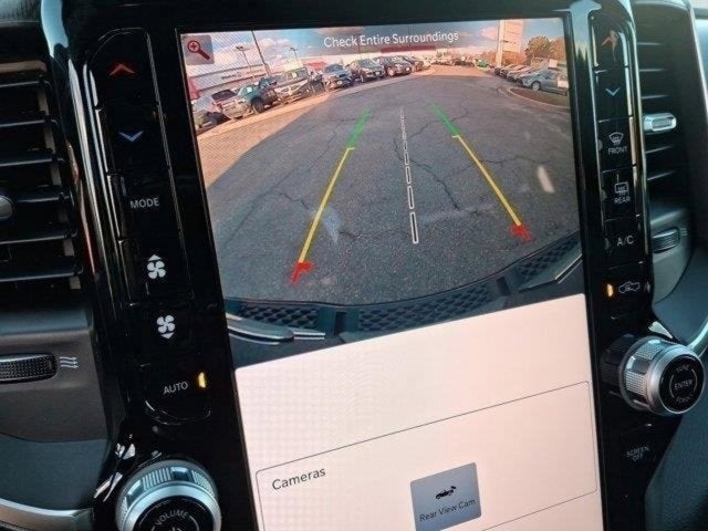 2025 RAM Ram 1500 RAM 1500 BIG HORN CREW CAB 4X4 5'7' BOX