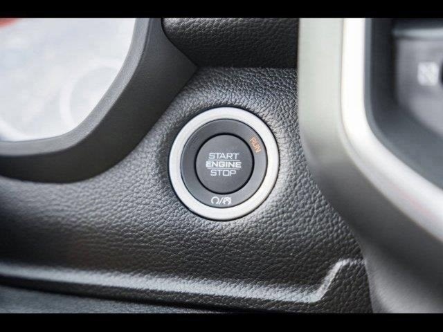 2025 RAM Ram 1500 RAM 1500 BIG HORN CREW CAB 4X4 5'7' BOX