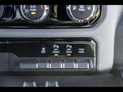 2025 RAM Ram 1500 RAM 1500 BIG HORN CREW CAB 4X4 5'7' BOX