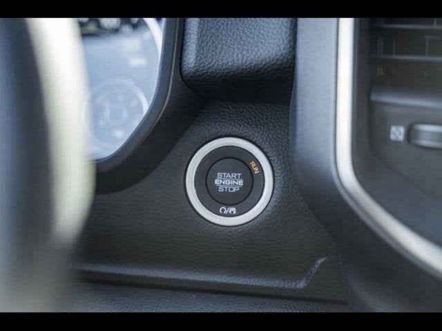 2025 RAM Ram 1500 RAM 1500 BIG HORN CREW CAB 4X4 5'7' BOX