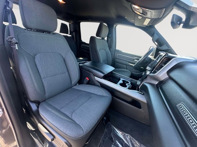 2020 RAM 1500 Big Horn Crew Cab 4x4 5'7' Box