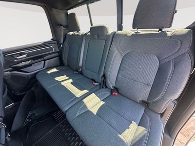 2020 RAM 1500 Big Horn Crew Cab 4x4 5'7' Box