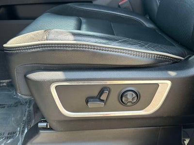 2021 RAM 1500 Laramie Crew Cab 4x4 5'7' Box