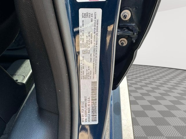 2021 RAM 1500 Laramie Crew Cab 4x4 5'7' Box