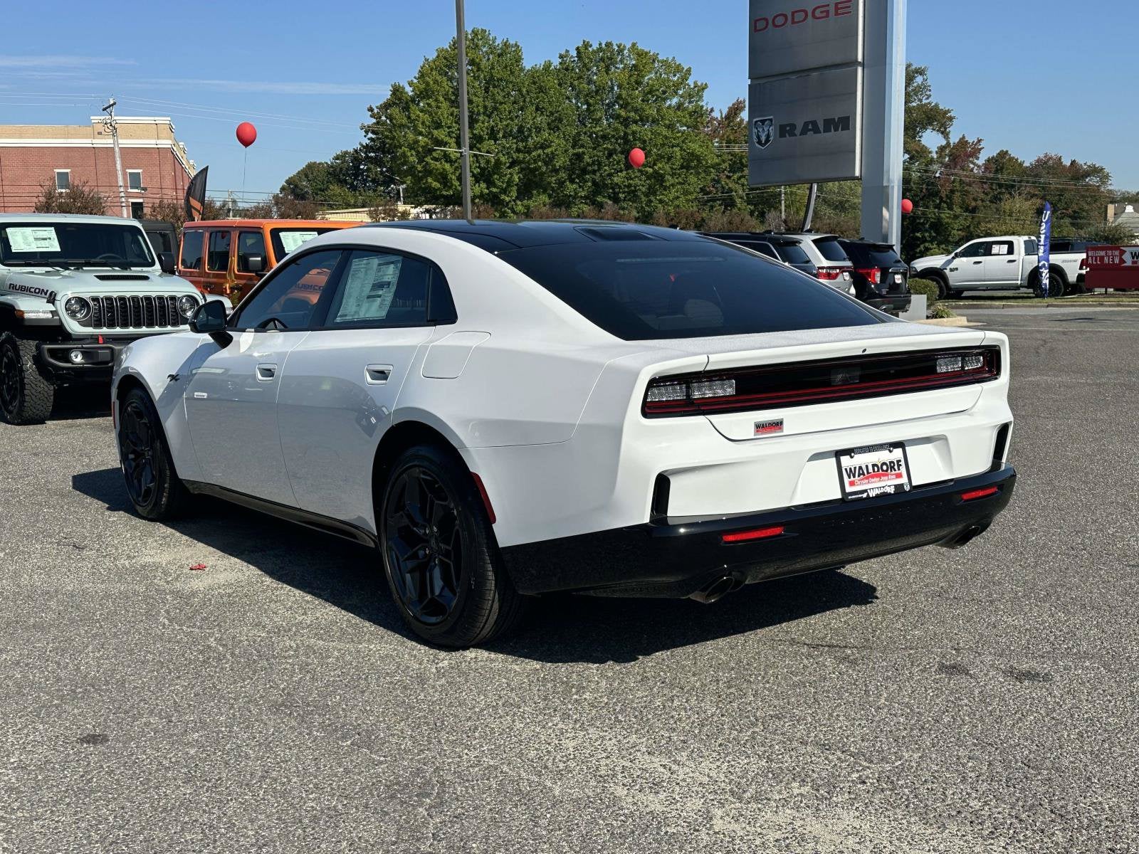 2027 Dodge Charger CHARGER R/T 4-DOOR AWD