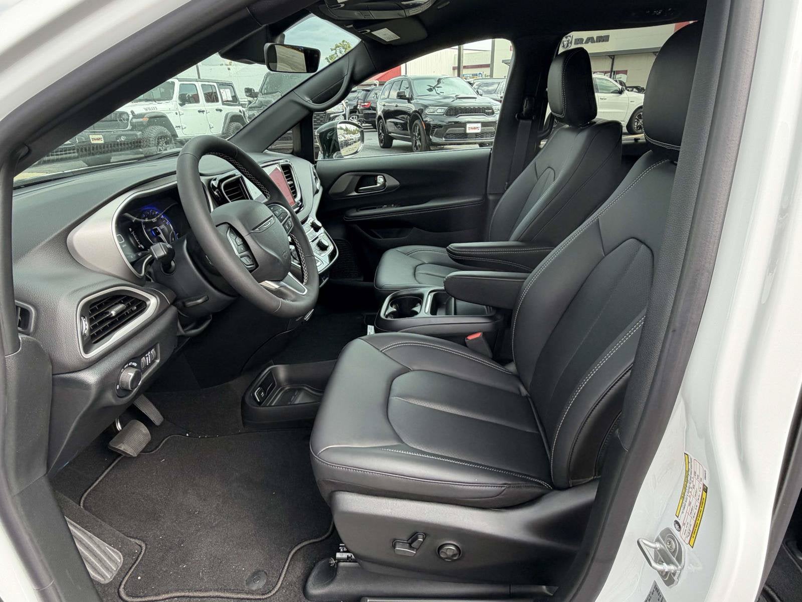 2027 Chrysler Pacifica PACIFICA LX