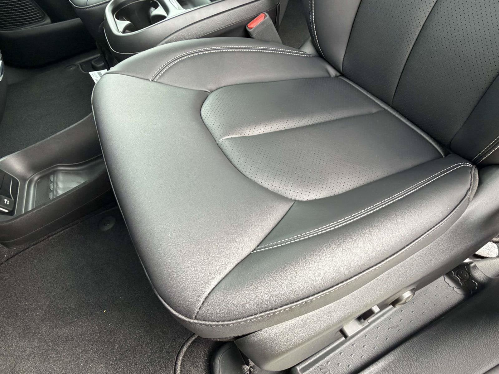 2027 Chrysler Pacifica PACIFICA LX