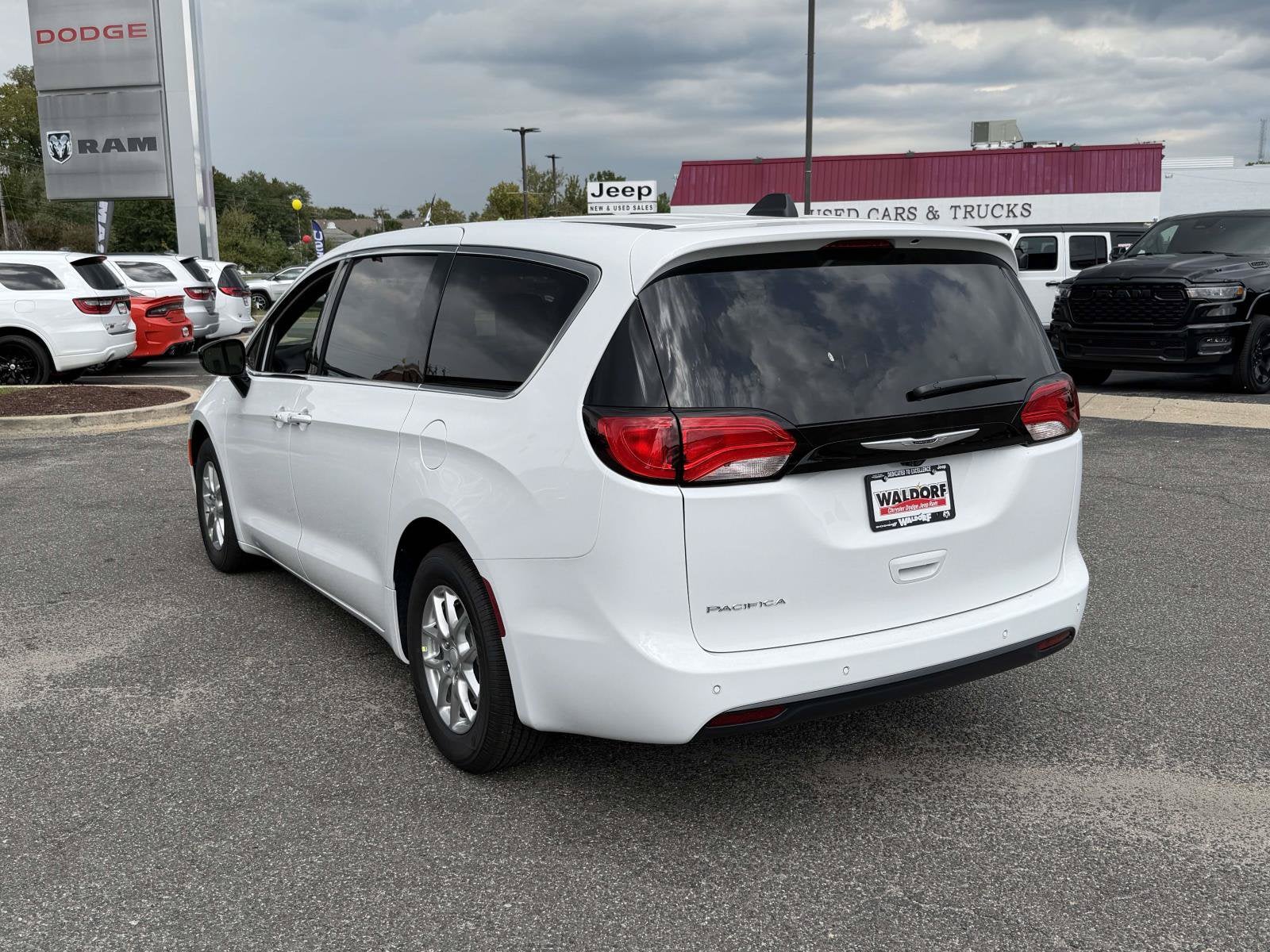 2027 Chrysler Pacifica PACIFICA LX
