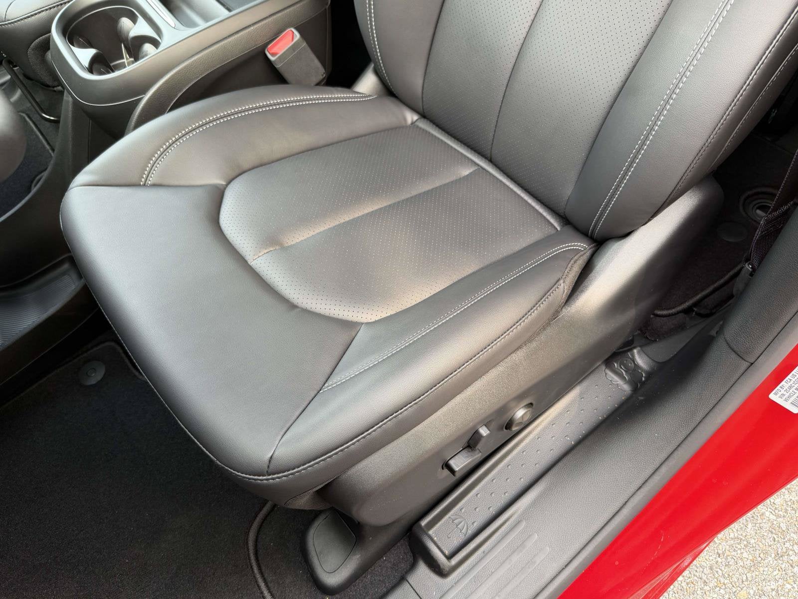 2027 Chrysler Pacifica PACIFICA LX