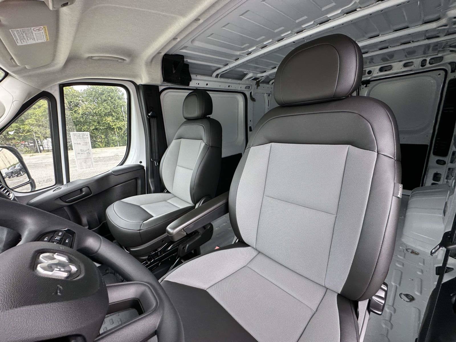 2025 RAM Ram ProMaster RAM PROMASTER 1500 TRADESMAN CARGO VAN LOW ROOF 118' WB