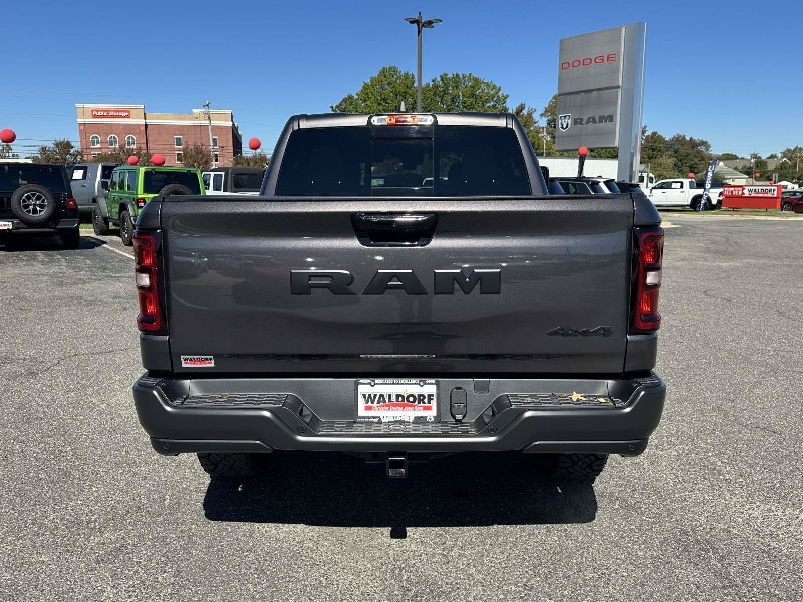 2027 RAM Ram 1500 RAM 1500 WARLOCK CREW CAB 4X4 5'7' BOX