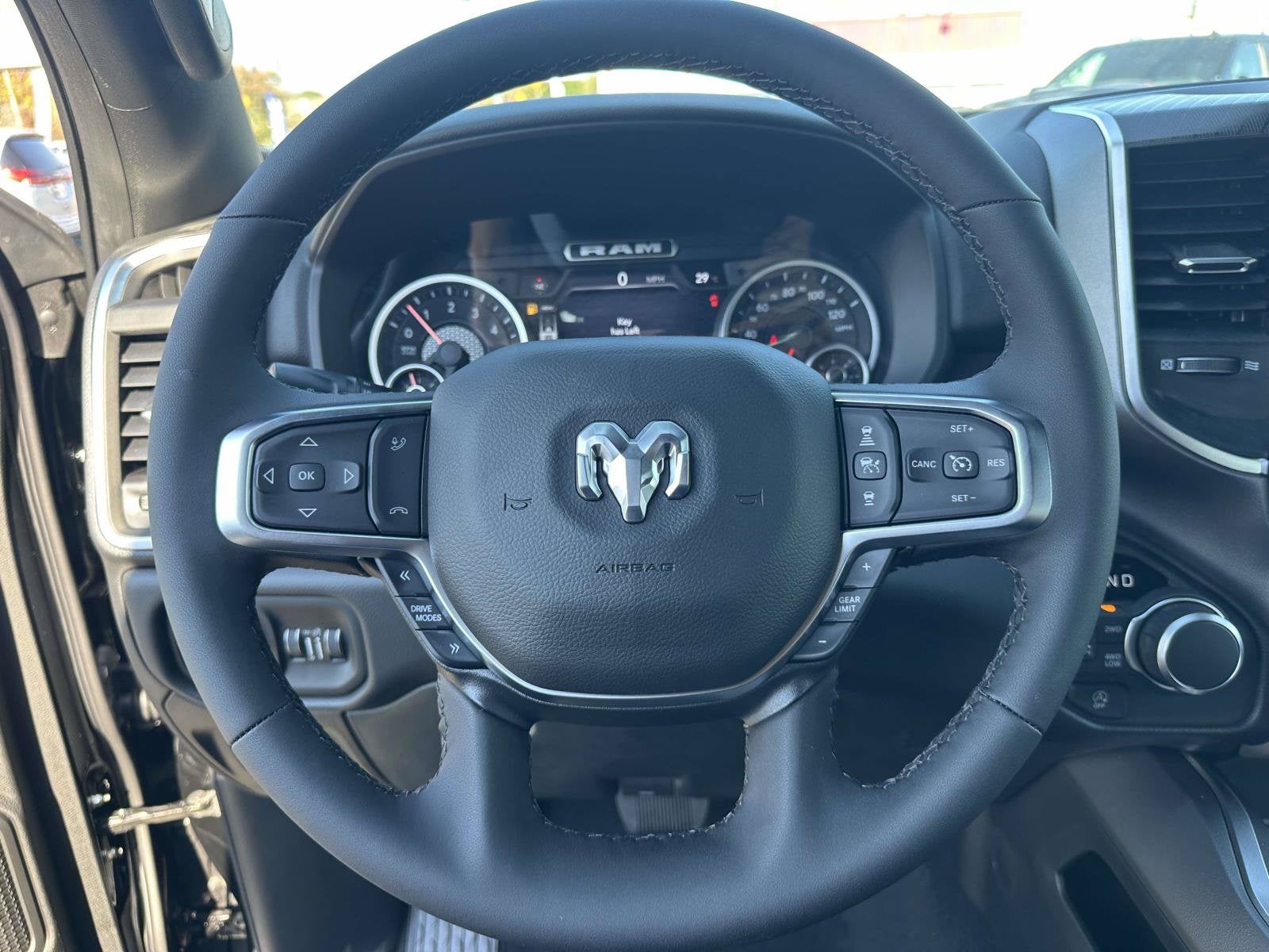 2027 RAM Ram 1500 RAM 1500 BIG HORN CREW CAB 4X4 5'7' BOX