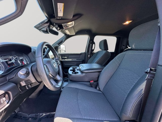 2025 RAM 2500 Tradesman Crew Cab 4x4 6'4' Box
