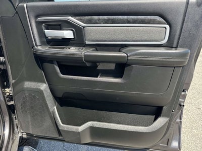 2022 RAM 2500 Big Horn Crew Cab 4x4 6'4' Box