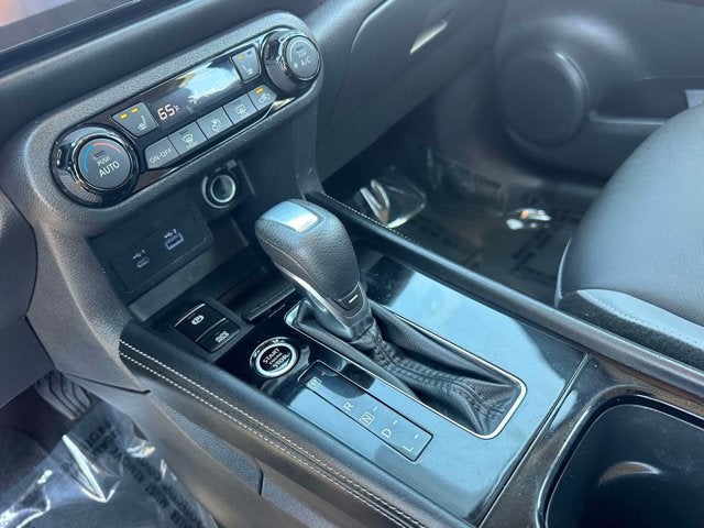 2023 Nissan Kicks SR Xtronic CVT