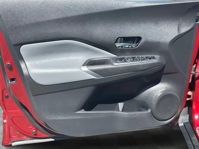 2023 Nissan Kicks SR Xtronic CVT
