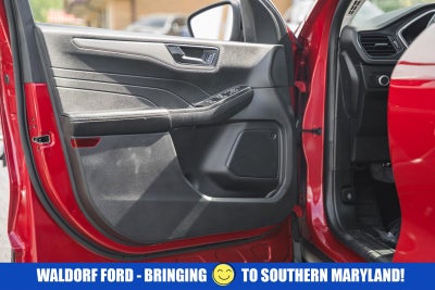2022 Ford Escape SE