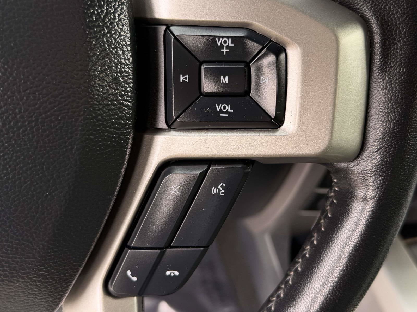 2022 Ford Super Duty F-350 SRW XL